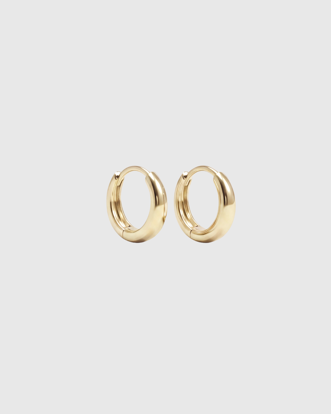 Eternity Huggie - 8mm