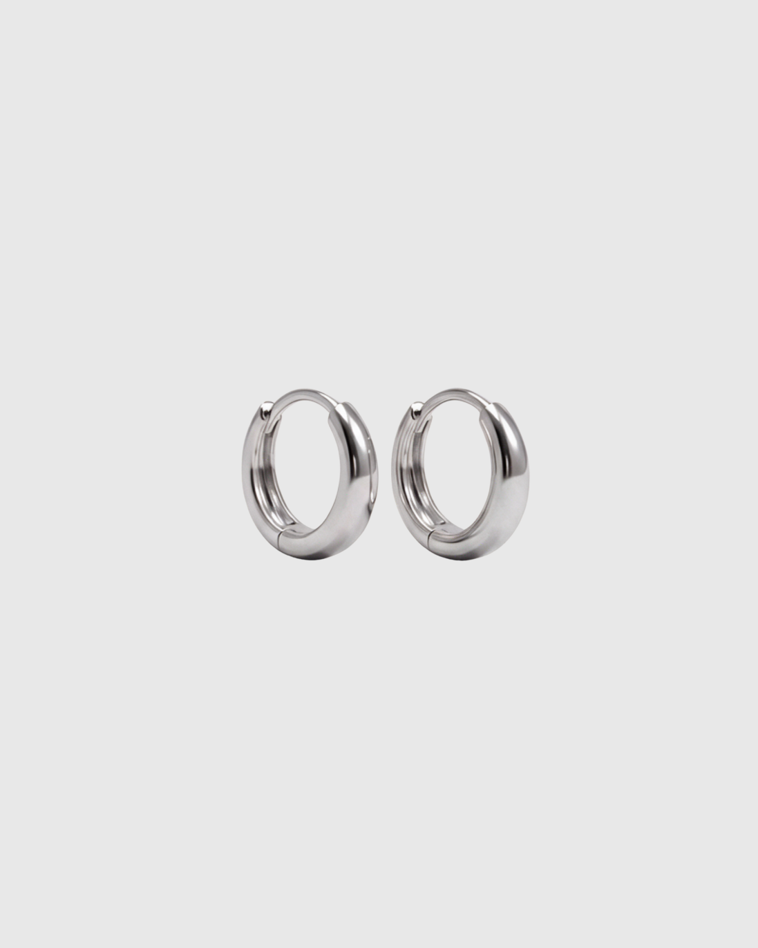 Eternity Huggie - 8mm