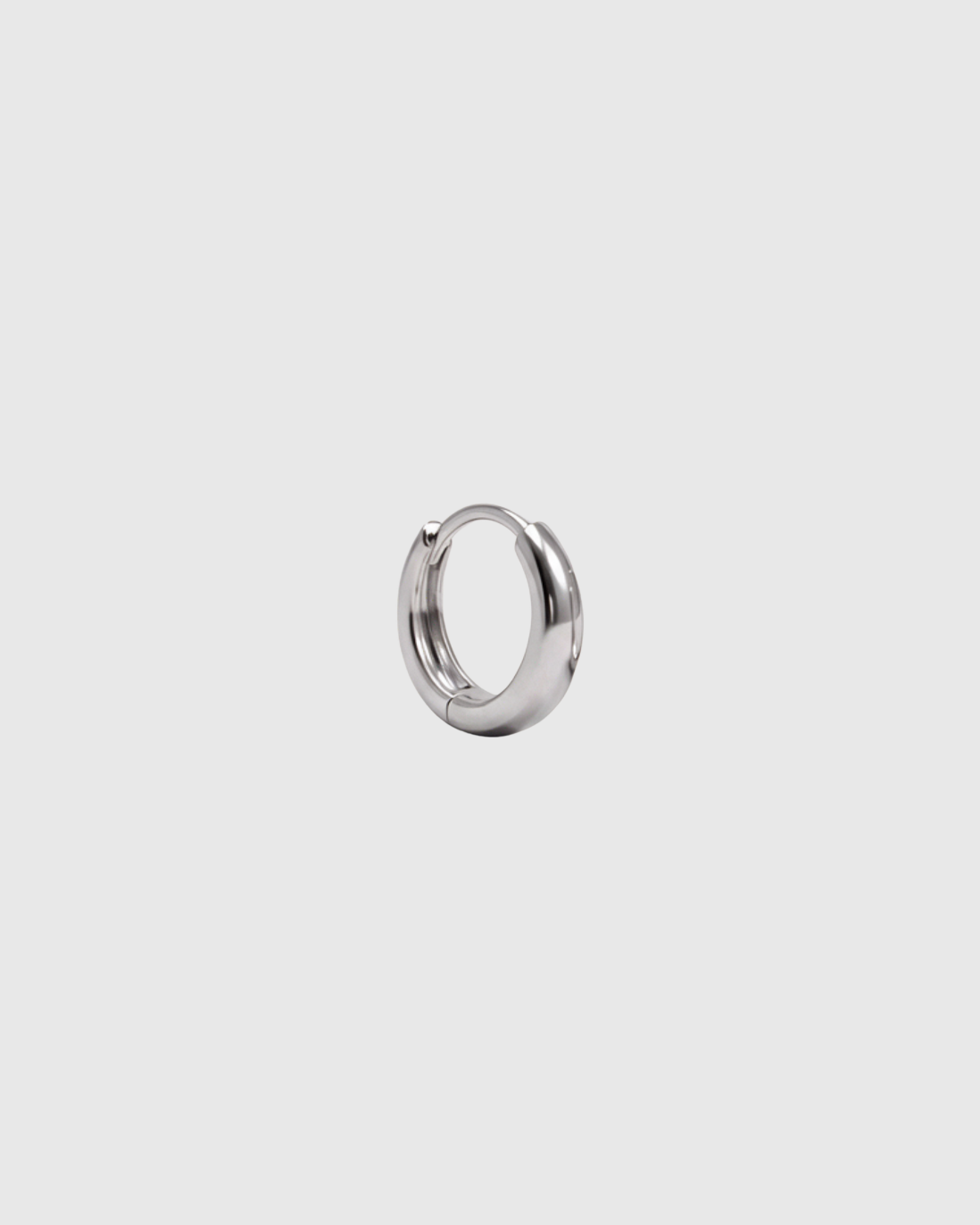 Eternity Huggie - 8mm