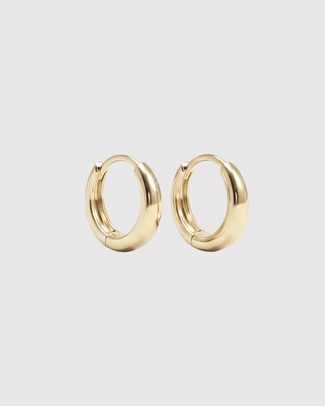 Eternity Huggie - 10mm