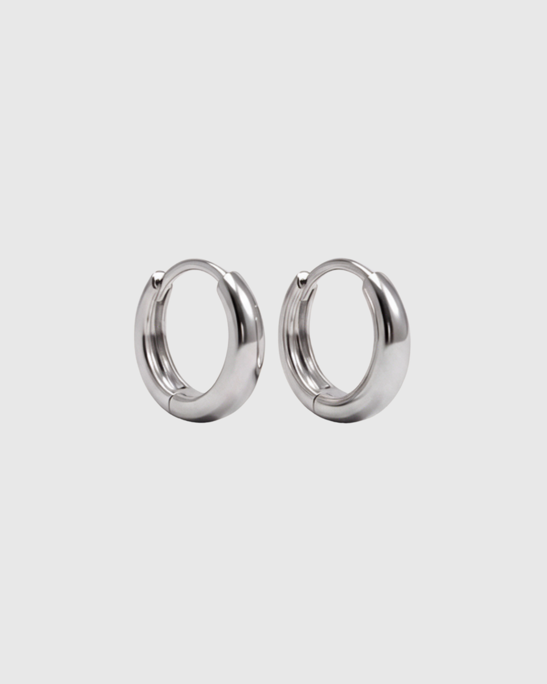 Eternity Huggie - 10mm