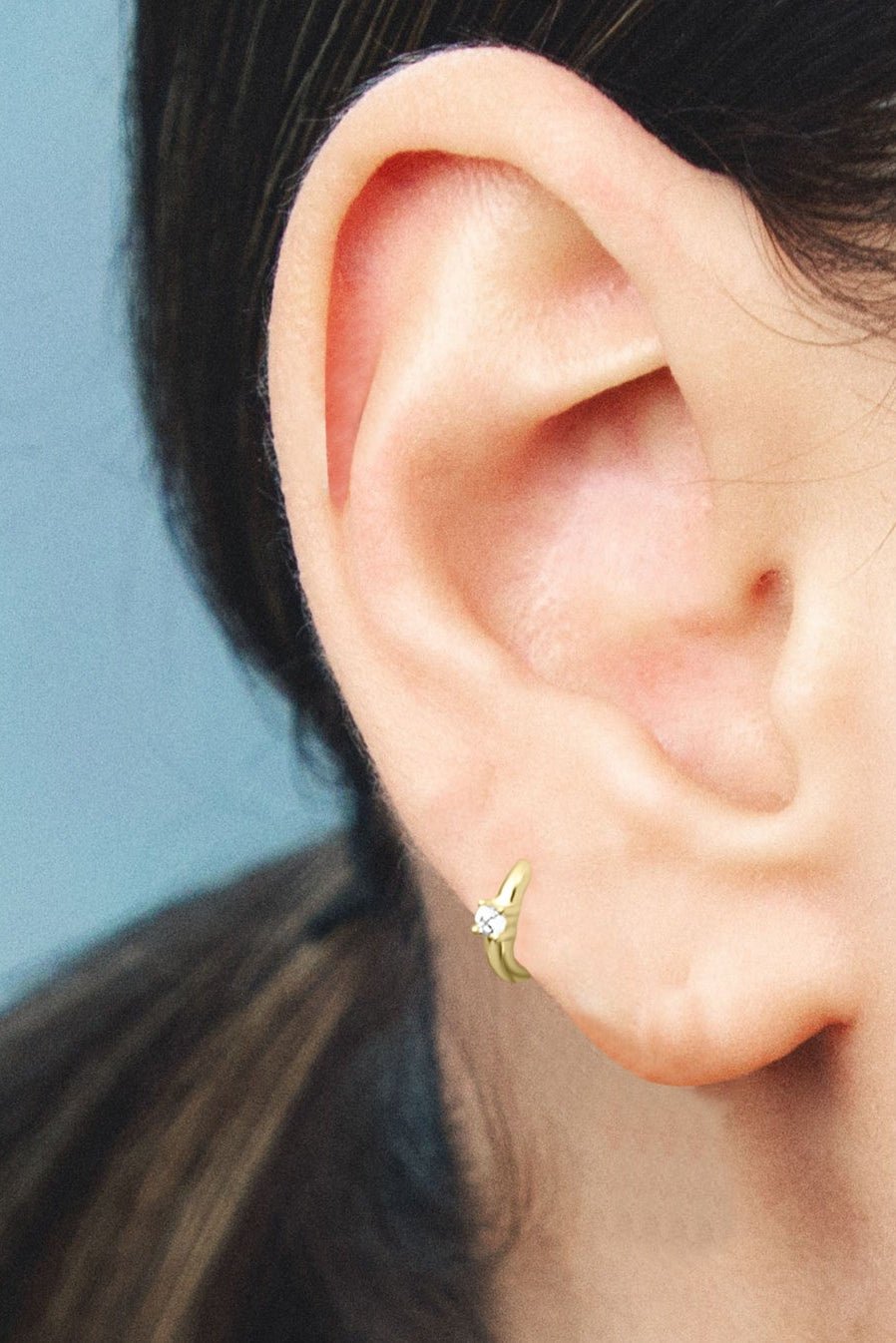 Helix Crystal Huggie