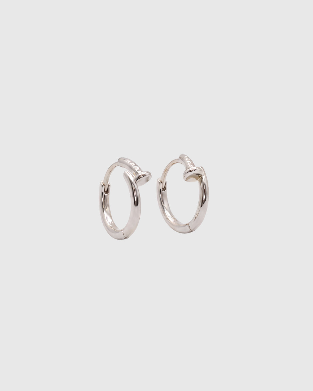Nail Huggie -  8mm
